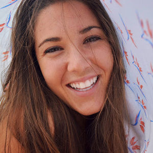 Meet your Posher, Maxine